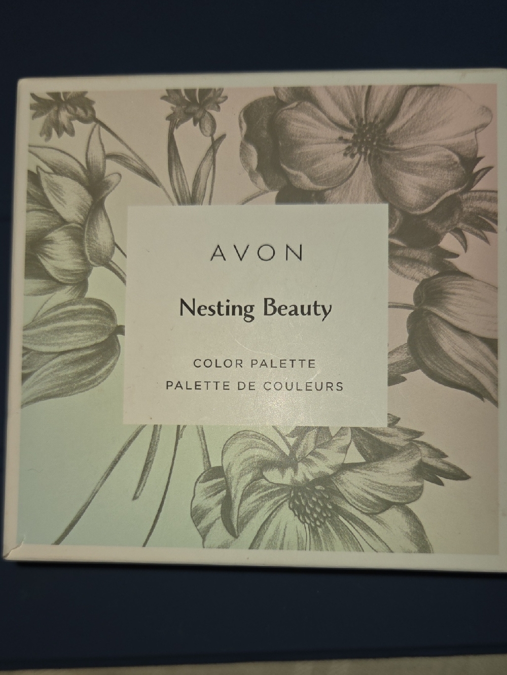 Avon Nesting Beauty Color Palette - Pastel Pink, Green, Blue
